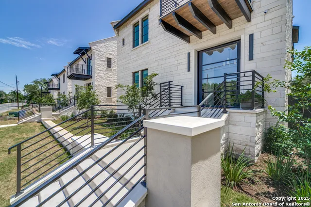 401 Oak Park Dr Unit B Boerne, TX 78006